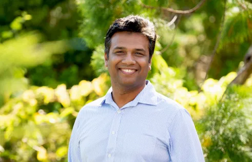 Dr Sami Azam